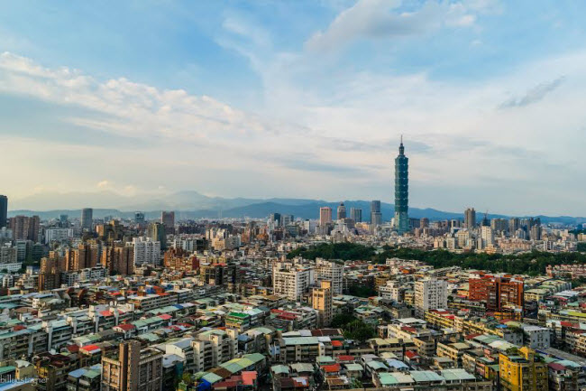 Phong cảnh thành phố Đài Bắc nhìn từ công viên Fujhoushan.