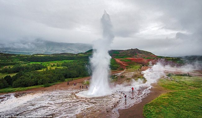 Dmitry Bubonets nói rằng số lượng núi lửa tại Iceland còn nhiều hơn dân số của đất nước này.