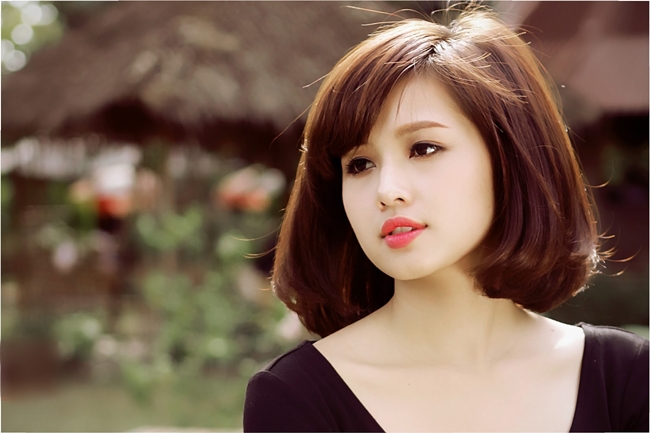 Tâm Tít là một trong những hot girl Hà thành hot nhất trong làng giải trí với nhan sắc được ví đẹp như Hoa hậu.
