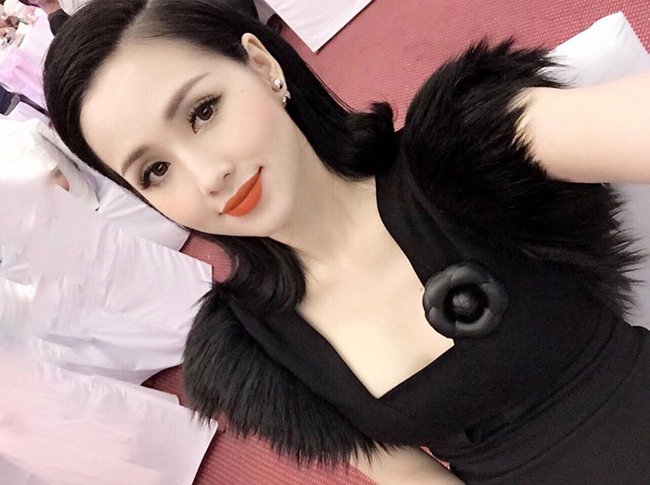 Ngoài chăm sóc gia đình nhỏ, cô còn tập trung kinh doanh riêng.