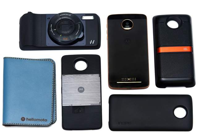 Moto Z phiên bản đặc biệt này sẽ trở thành món quà độc đáo dành tặng cho người phụ nữ thân yêu của bạn.