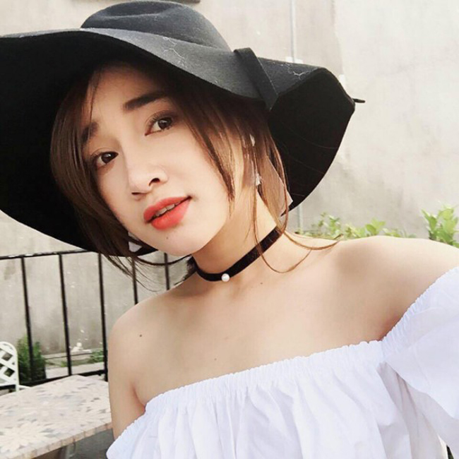 Những bức ảnh đầy thu hút của bạn gái Trường Giang khiến danh hài ngày càng say đắm.
