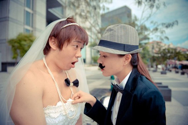 Có cái gì hay ho không vậy nhỉ?