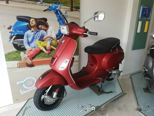 2017 Vespa SXL 150 tiêu chuẩn mới, giá không đổi