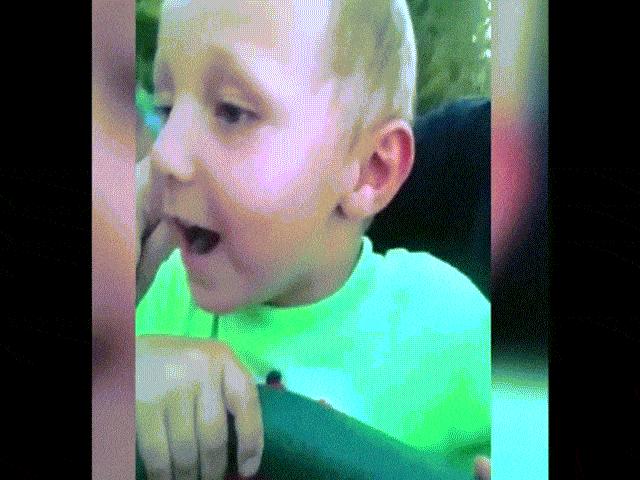 Video Clip Cười - Muôn kiểu biểu cảm khi lần đầu thử "cảm giác mạnh"