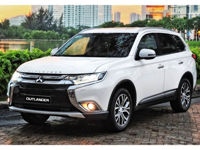 Tư vấn - Mitsubishi Outlander 2018 có giá từ 808 triệu đồng tại Việt Nam