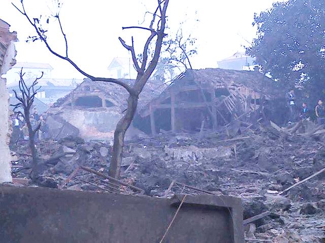 Cảnh tượng tan hoang, nhà đổ nát sau vụ nổ kinh hoàng ở Bắc Ninh