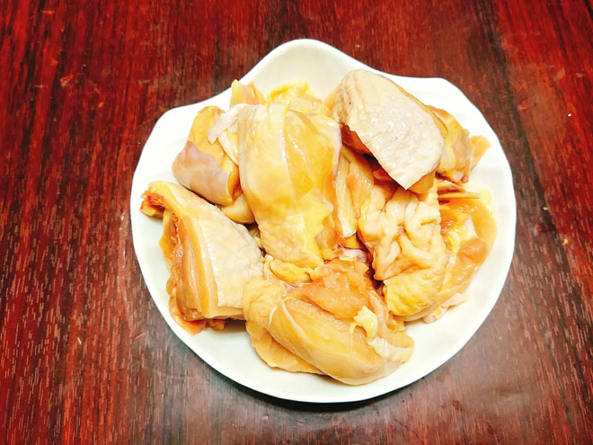 Gà xào sả ớt cay cay, thơm nồng tốn cơm ngày lạnh - 3