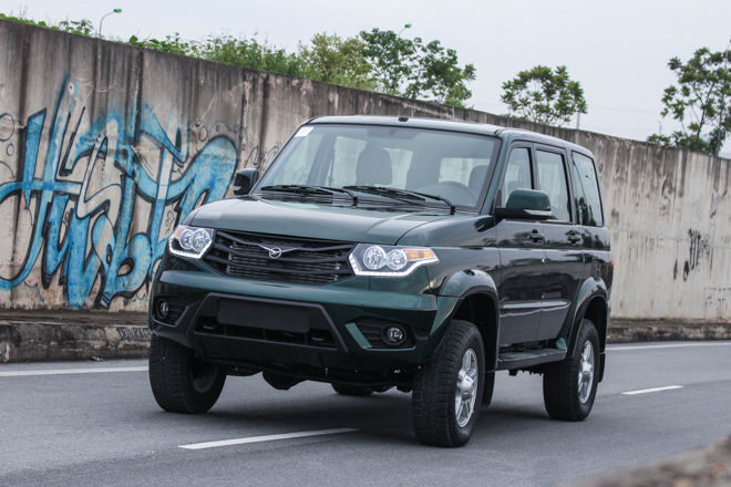 Xe Nga tại Việt Nam có giá từ 390 triệu đồng - 2