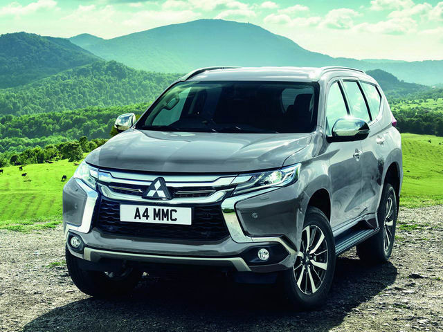 Mitsubishi Pajero Sport 2018 có giá từ 1,1 tỷ đồng - 1