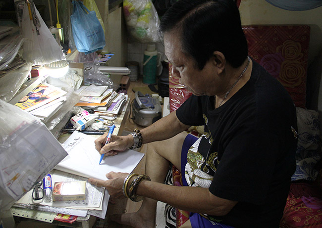 "Vua Bolero" Vinh Sử: Tuổi 75 một mình sau 3 đời vợ, thu nhập trăm triệu đồng một tháng - 2