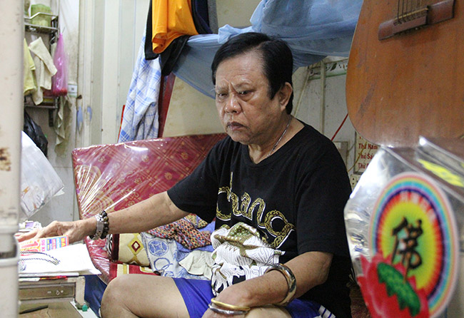 "Vua Bolero" Vinh Sử: Tuổi 75 một mình sau 3 đời vợ, thu nhập trăm triệu đồng một tháng - 1