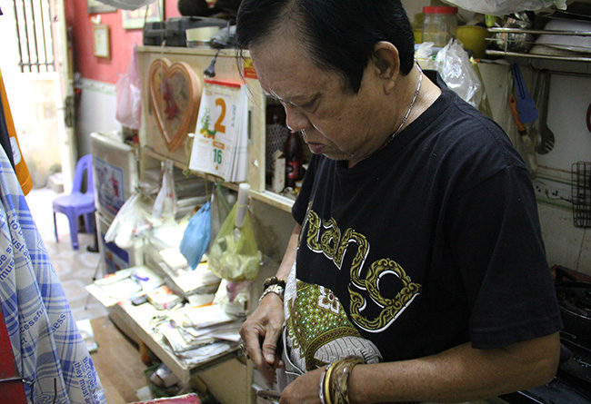 "Vua Bolero" Vinh Sử: Tuổi 75 một mình sau 3 đời vợ, thu nhập trăm triệu đồng một tháng - 9