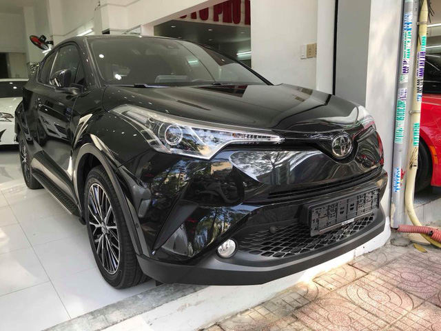 Toyota C-HR về Việt Nam với giá gần 1,8 tỷ đồng - 1