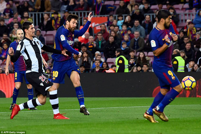 Barca đại thắng: Messi cán mốc lịch sử, thăng hoa rực rỡ - 1