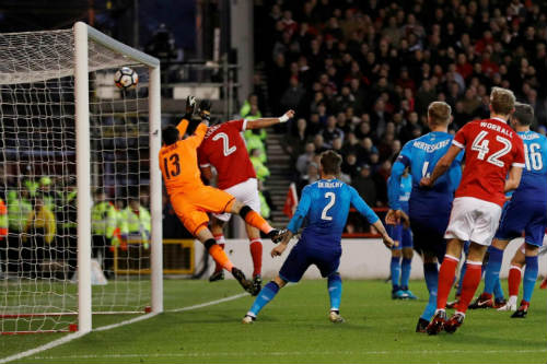 Chi tiết Nottingham - Arsenal: Walcott dứt điểm vô vọng (KT) - 3