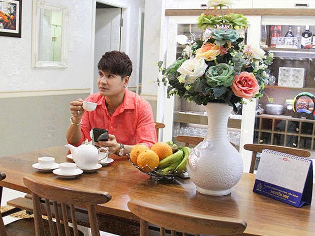 Đời sống Showbiz - "Vua nhạc sàn" Lương Gia Huy cô đơn trong căn hộ 4 tỷ đồng tại Sài Gòn