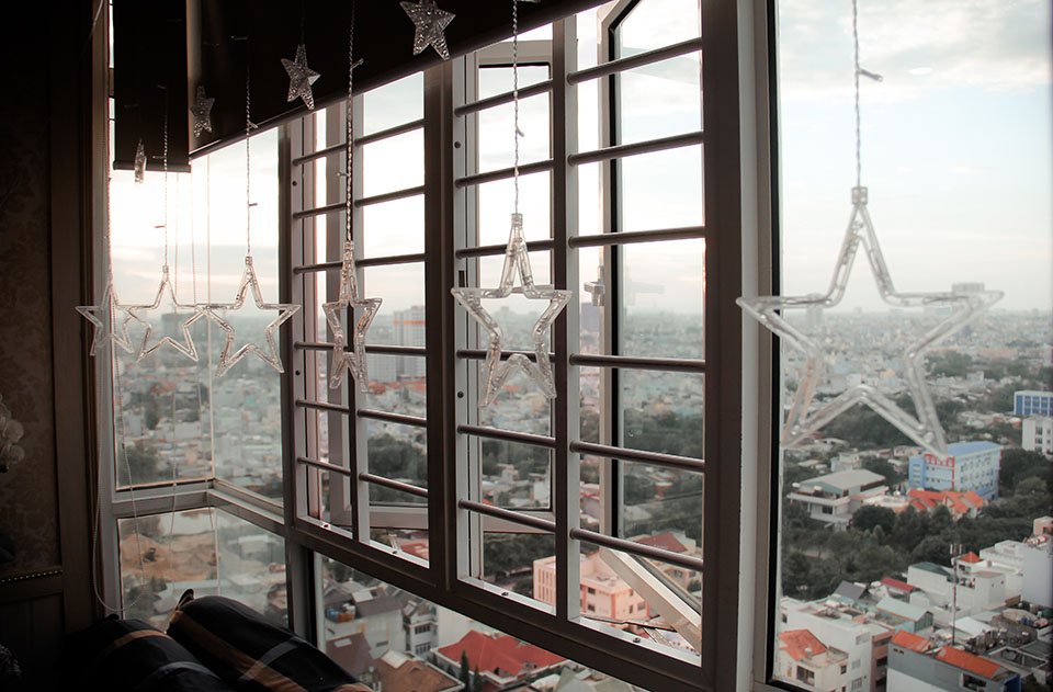 "Vua nhạc sàn" Lương Gia Huy cô đơn trong căn hộ 4 tỷ đồng tại Sài Gòn - 6