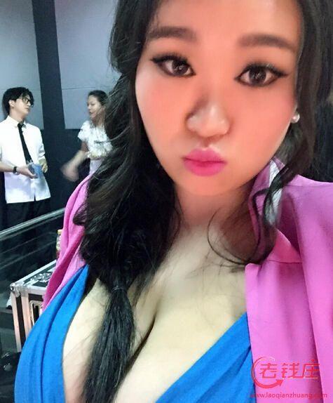 Nữ MC bị đạo diễn nổi tiếng từ chối ôm vì vòng 1 quá khủng - 5