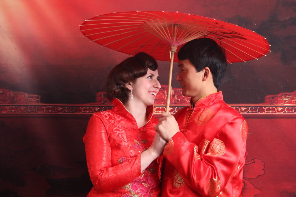 21 cô vợ Tây xinh đẹp của đàn ông TQ khiến người khác ghen tị - 14