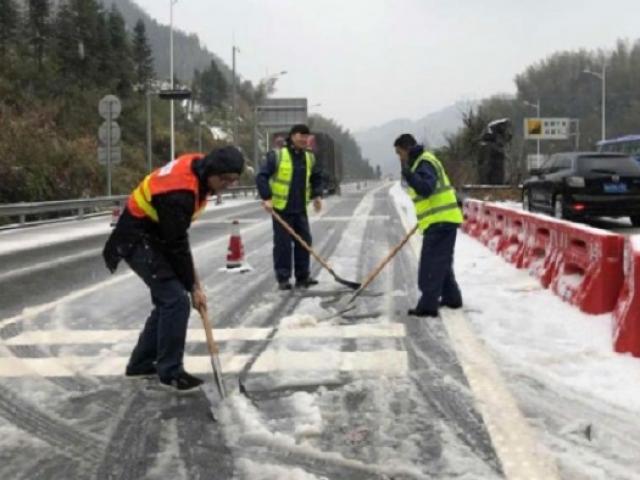 Giá buốt kinh hoàng ở Trung Quốc, người chết liên tục