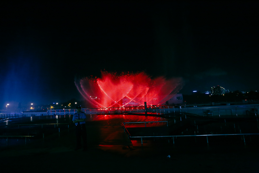 Đã mắt với nhạc nước “cực chất” ở khu Nam Sài Gòn - 13