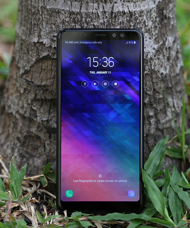 Màn hình của bộ đôi Galaxy A8, A8+ có kích thước lần lượt là 5,6-inches và 6-inches với&nbsp;tỉ lệ 18.5:9 cho phép người dùng có những trải nghiệm rộng hơn.