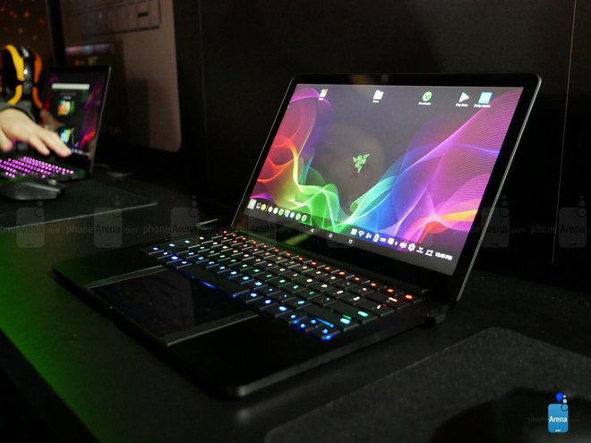 Mở hộp laptop chơi game mới nhất – Razer Project Linda - 6