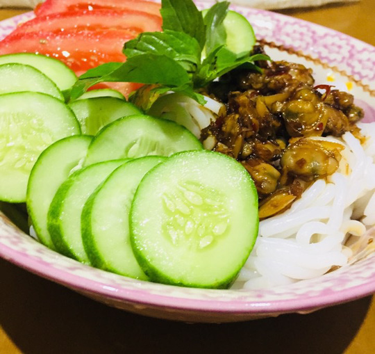 Bún nghêu: Ăn chơi mà no! - 5