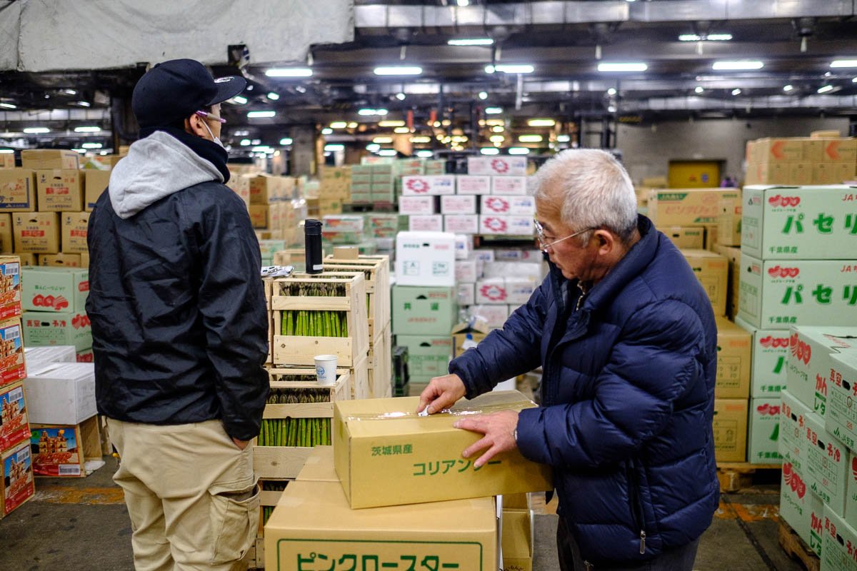 Bên trong chợ cá tươi ngon nhất thế giới, bán lên tới triệu USD/con - 2