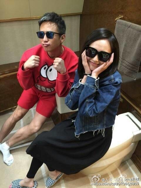 Không ngờ Trương Vô Kỵ ngoài đời lại "lầy lội" đến mức này - 4