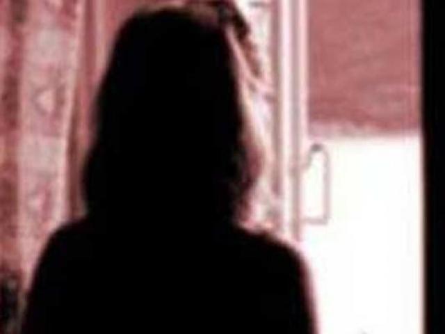 Thế giới - Bị cưỡng hiếp có thai, thiếu nữ làm đơn xin tự tử