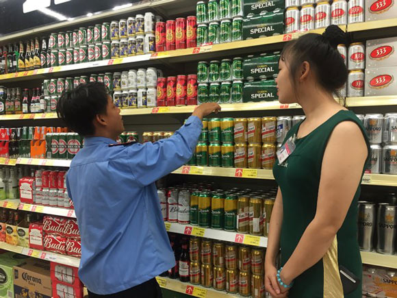 'Người đẹp' bia Sài Gòn so kè với đại gia Heineken - 1