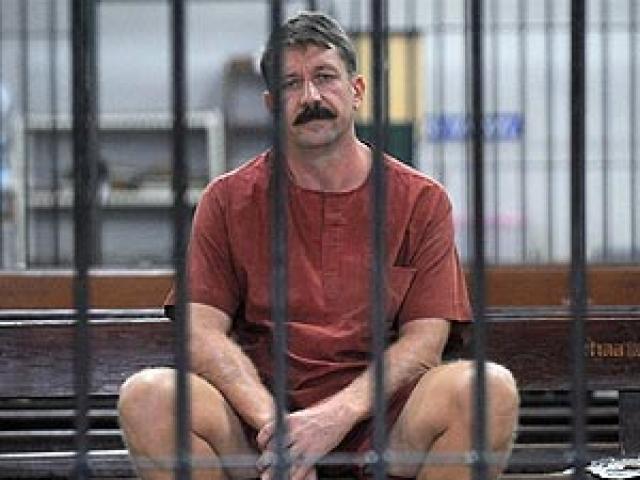 Thế giới - Trùm mafia khét tiếng "buôn thần chết", có 60 vận tải cơ chở súng đạn