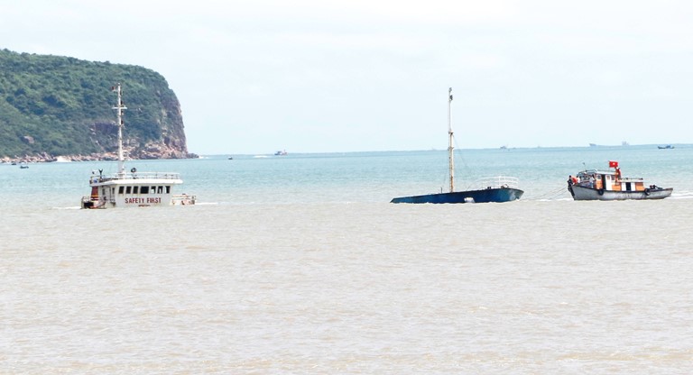 Phát hiện vật thể lạ nghi làm đắm tàu ở vịnh Quy Nhơn - 1