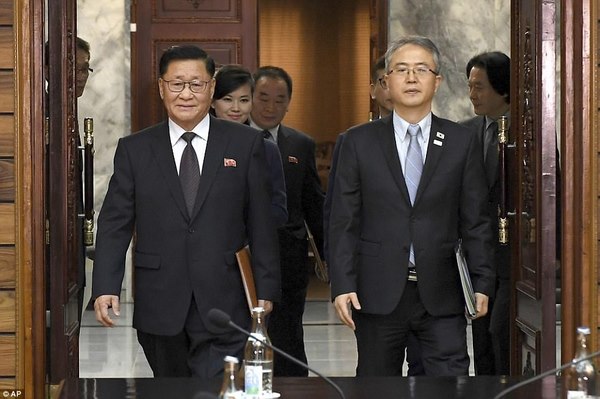 Cuộc gặp lịch sử của quan chức Triều Tiên-Hàn Quốc - 1