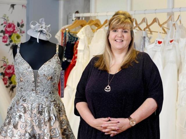 Tài chính - Bất động sản - ‘Bỏ túi’ hàng tỷ đồng nhờ kinh doanh váy cưới cho cô dâu ngoại cỡ