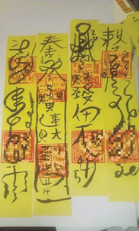 Bùa ngải hoành hành dịp cuối năm - 2