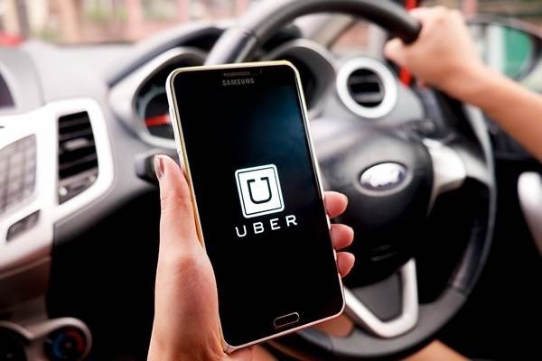 Ô tô cá nhân sẽ không được chạy Uber, Grab? - 1