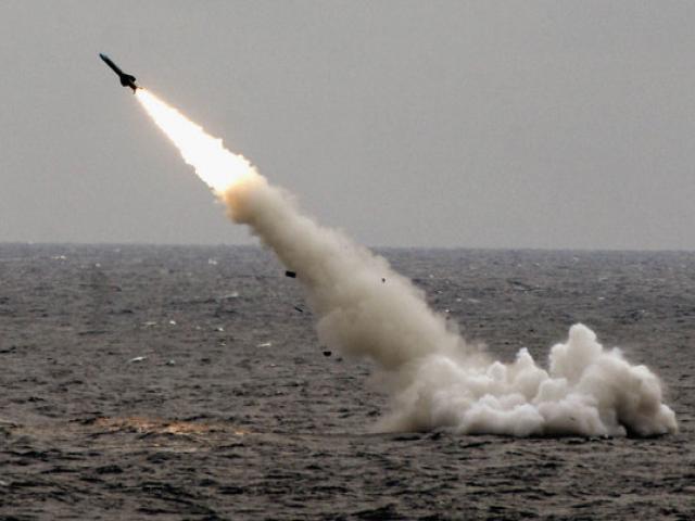 Thế giới - Tàu ngầm tối tân Trung Quốc bơi sát căn cứ hải quân Mỹ