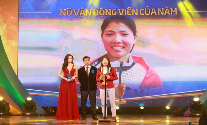 Bùi Thu Thảo làm phu hồ, đóng gạch: Trên đỉnh châu Á và giành cúp Chiến thắng - 3