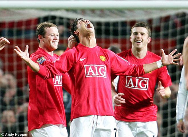 Ronaldo muốn về MU: Những khoảnh khắc làm tê tái trái tim fan &#34;Quỷ đỏ&#34; - 2