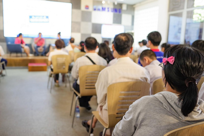 Xúc động buổi tọa đàm “Công nghệ thu hẹp khoảng cách giữa người khuyết tật và thế giới” - 3