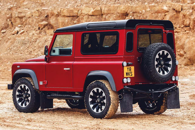 Land Rover Defender bản đặc biệt giá 4,71 tỷ đồng - 2