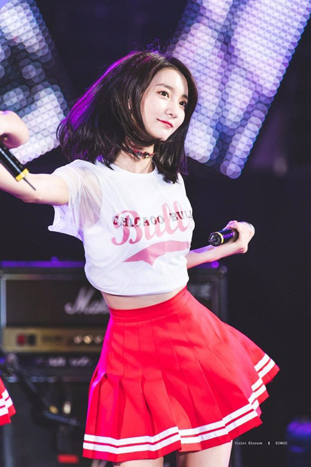 Vòng eo quá nhỏ luôn phải "buộc quần túm áo" của mỹ nhân Hàn - 8