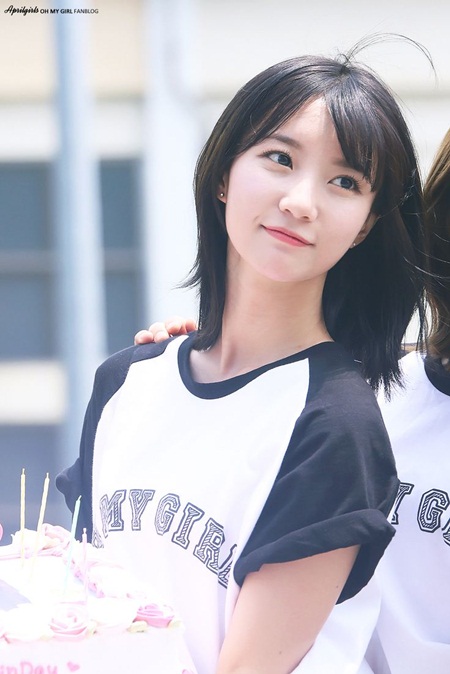 Vòng eo quá nhỏ luôn phải "buộc quần túm áo" của mỹ nhân Hàn - 9