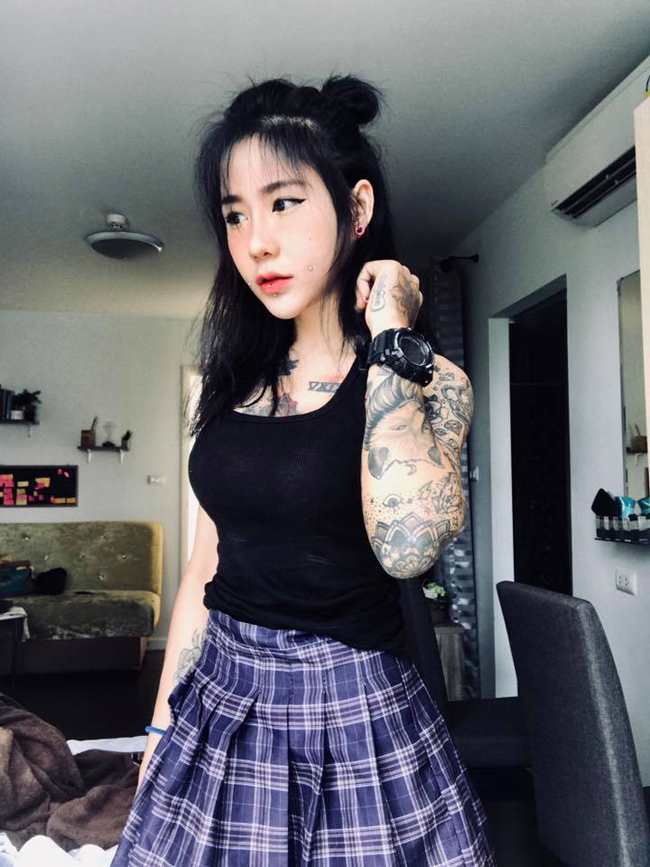 Punyaphat&nbsp;Pongsub sở hữu hơn 1,2 triệu lượt người theo dõi trên Facebook cá nhân.&nbsp;