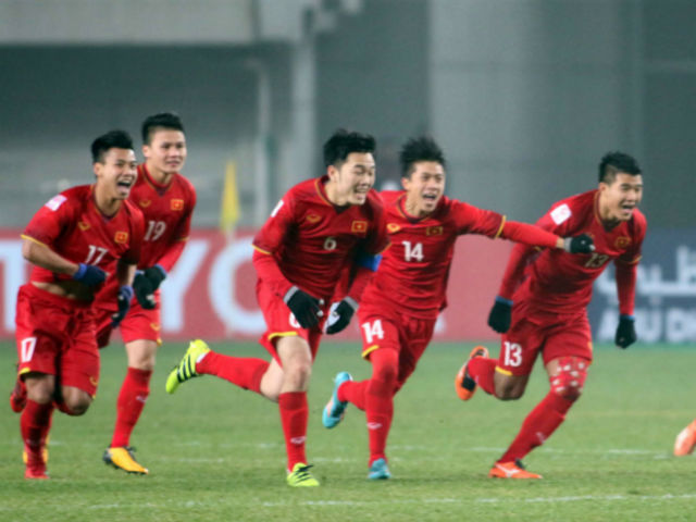 U23 Việt Nam kỳ tích bán kết châu Á: Bùng nổ như MU, trao luôn Cúp vô địch