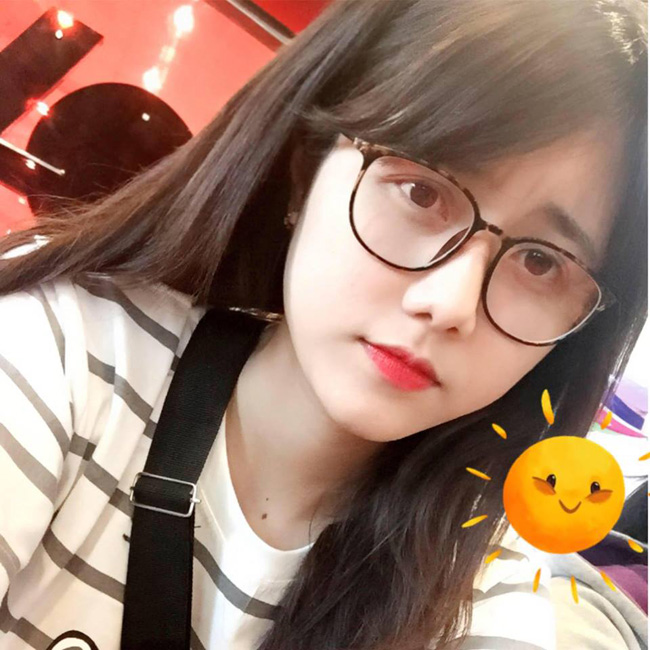 Nếu không phải là đồng phục đến trường thì cũng chỉ là những bộ đồ đơn giản thế này.&nbsp;