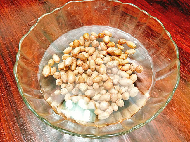 Đậu phộng da cá giòn tan, bùi ngậy đãi khách tới nhà - 3